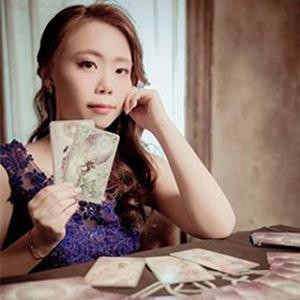 購物達人-玫笛琳-塔羅星座X運勢FUN輕鬆